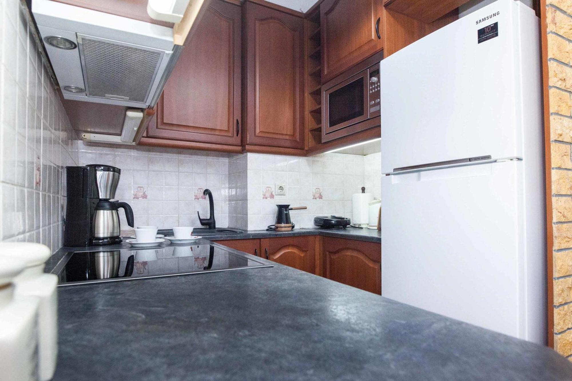 Central 2 Bd Apt With Balcony By Monastiraki أثينا المظهر الخارجي الصورة